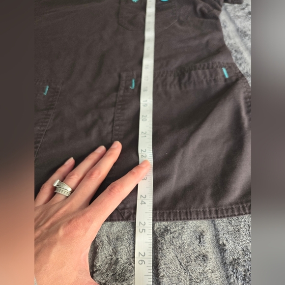 Dark Grey Med Couture V-Neck Scrub Top Women's Size Small - Picture 4 of 4